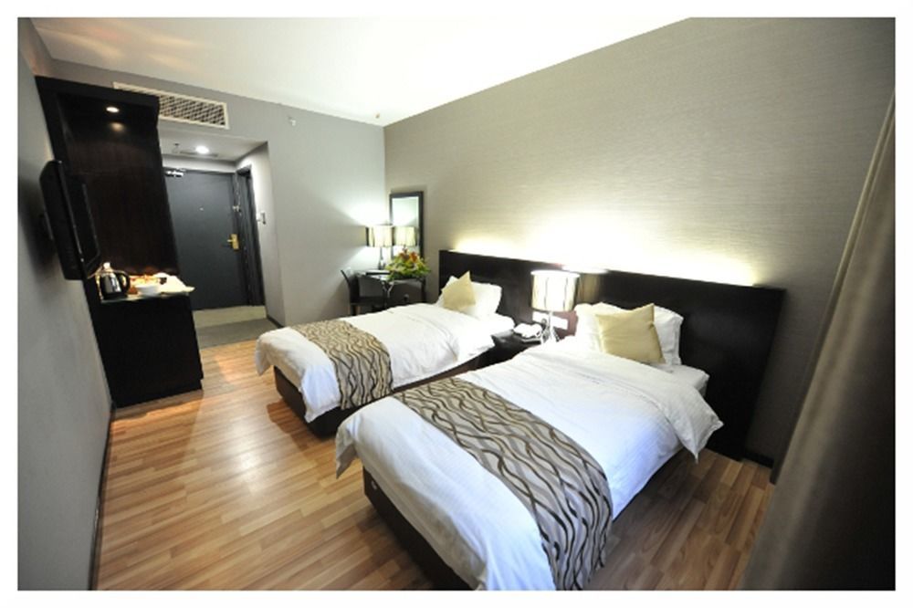11@Century Hotel Johor Bahru Kültér fotó